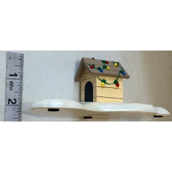 Hallmark Peanuts Woodstock on Doghouse Plastic Display First in Collection of 5 - Picture 14 of 15